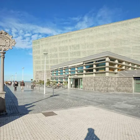 Amplio En Gros Con Parking Privado Lägenhet